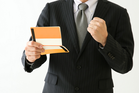 なぜグリーン警備のお仕事には入社祝い金などの「初月特典」があるの？