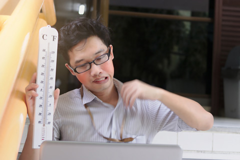 暑い時期には要注意！グリーン警備の「夏バイト事情」とは？