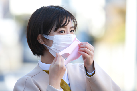 『交通誘導警備』業務で有効な花粉症対策とは？